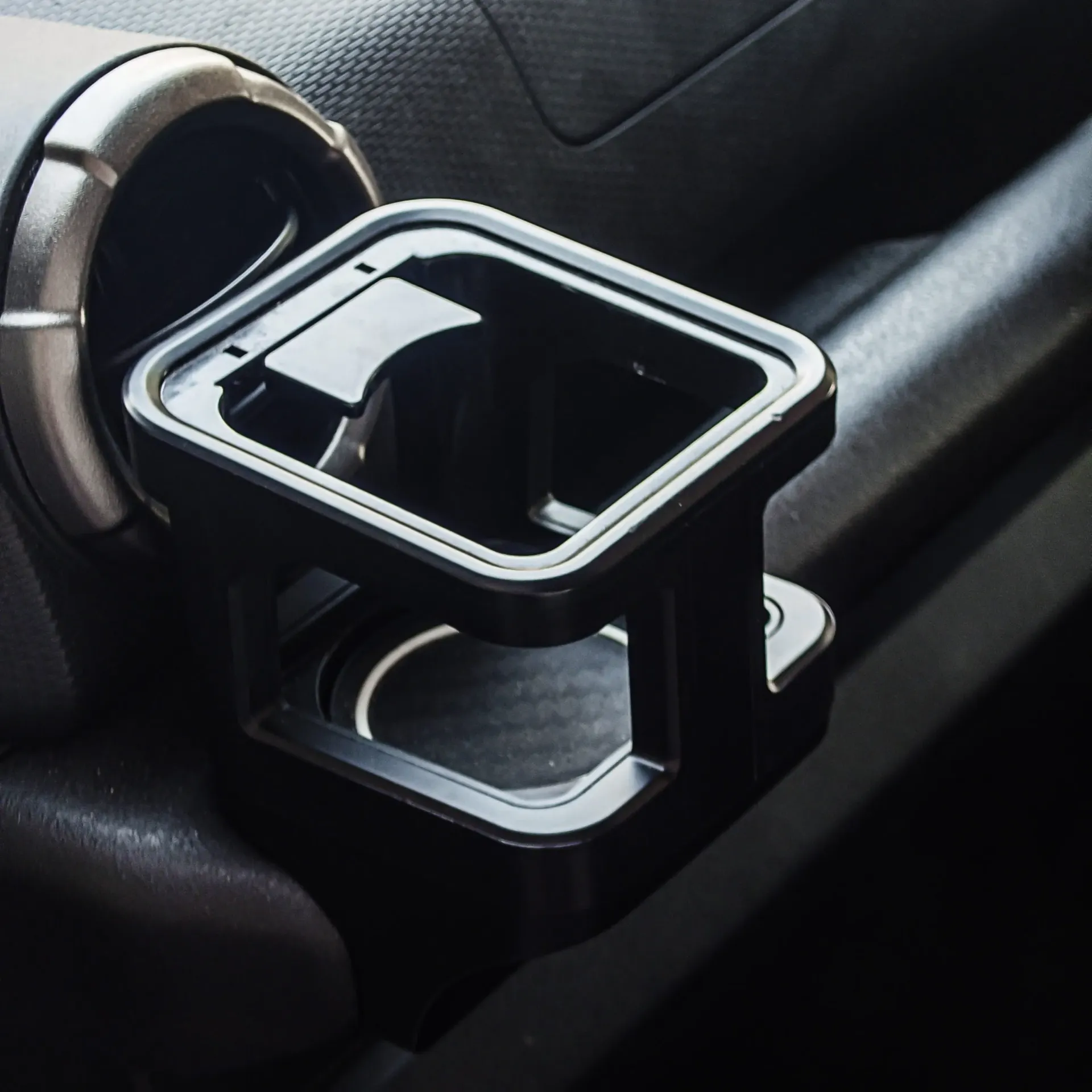 [P037] Cup Holder